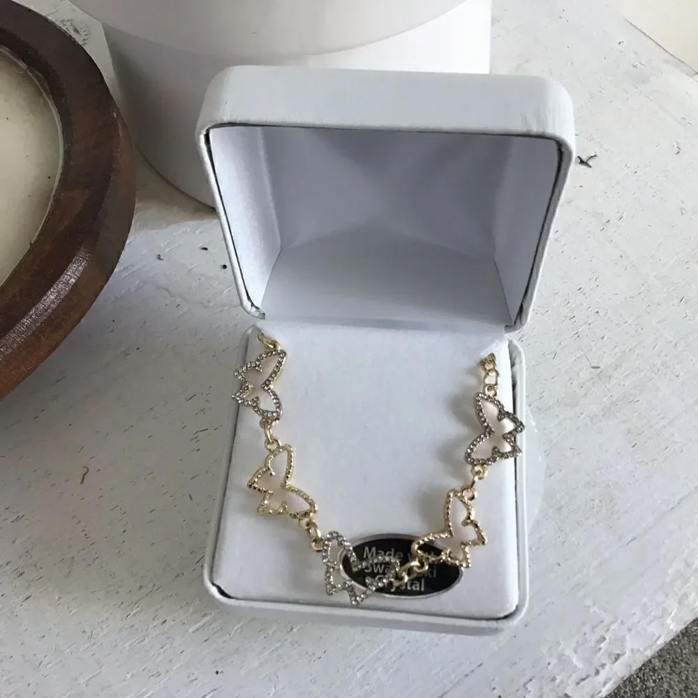 Swarovski Crystal Open Butterfly Necklace. - Picture 3 of 6